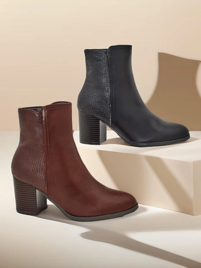 Les bottines pour femmes de Royalfashion sur un poteau Abinom