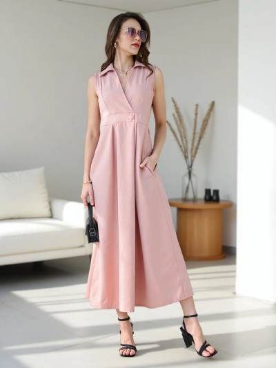 Robe sans manches Royalfashion pour femmes avec un décolleté enroulé Bizness