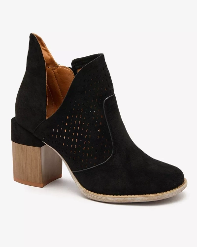 Royalfashion Bottes pour femmes noires à tige et découpe Neafla