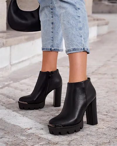 Royalfashion Bottes pour femmes sur tige Oveneb