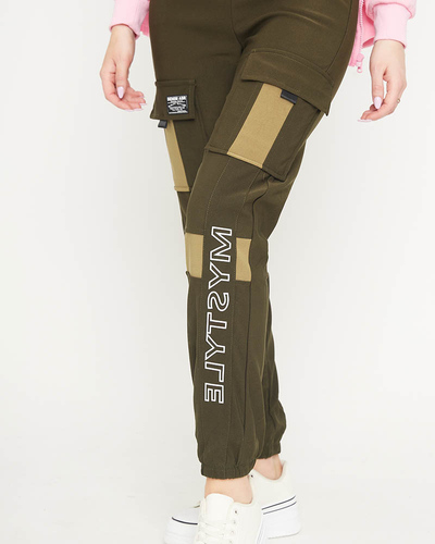Pantalon cargo femme vert foncé avec inscriptions - Vêtements