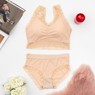 Ensemble lingerie beige femme avec dentelle - Sous-vêtements