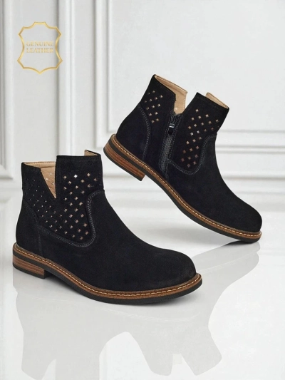Bottines Aurelia Nero en daim ajourées pour femmes talon plat 3cm