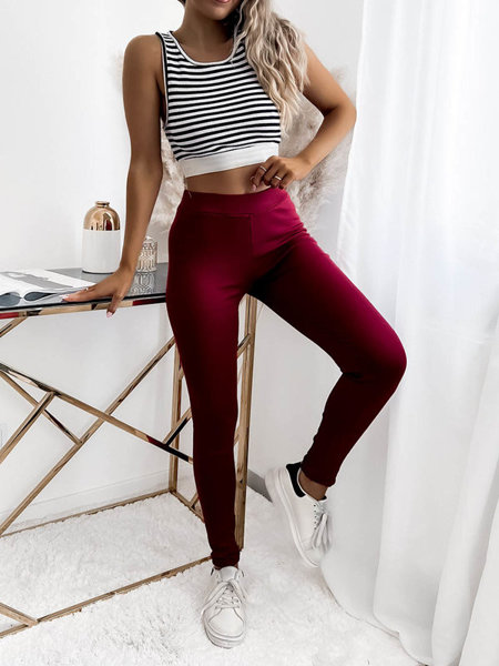 Leggings pour femmes en bordeaux- Vêtements