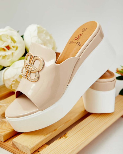 Royalfashion Tongs laquées pour femme sur Sailla