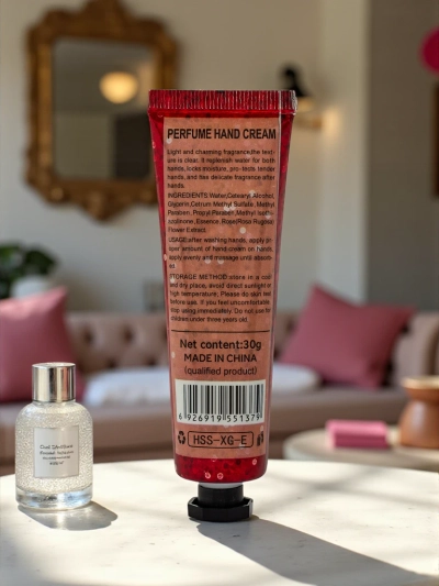 Spesial Night Venus Very Sexy – crème parfumée soyeuse pour les mains 30g