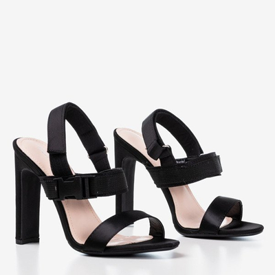 Sandales noires sur un montant avec velcro Spolisa - Chaussures 1