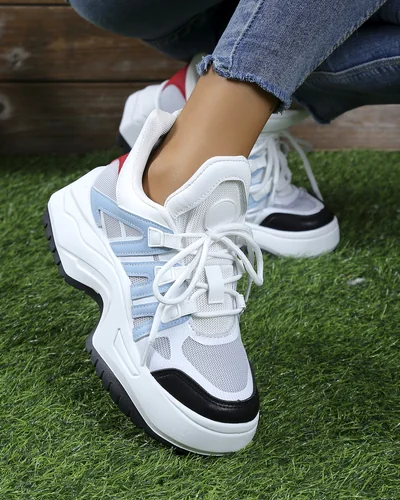 Chaussures de sport pour femmes Royalfashion sur une semelle épaisse Loness