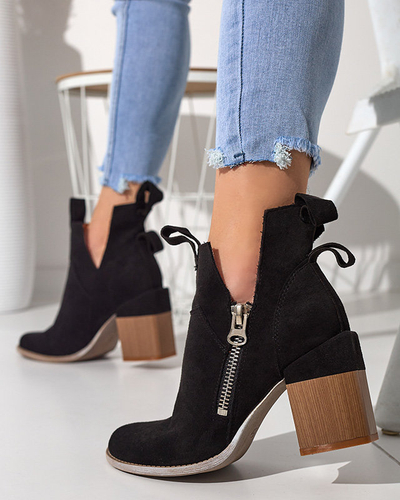 Bottes noires pour femmes sur un montant carré Darera - Chaussures
