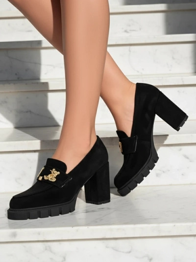 Chaussures Noires Spectaculaires à Talons Carrés en Daim Élégantes et Tendances