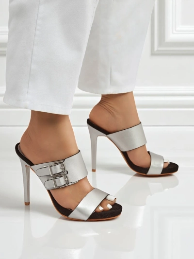 Sandales Aletheia argentées à talon aiguille 12cm en cuir écologique à brides
