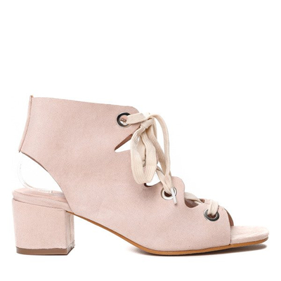 Beżowe sandały z cholewkami - Obuwie