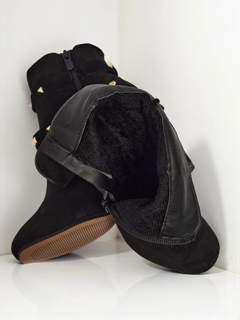 Nova Eleganza Botki na Słupku z Złotymi Elementami