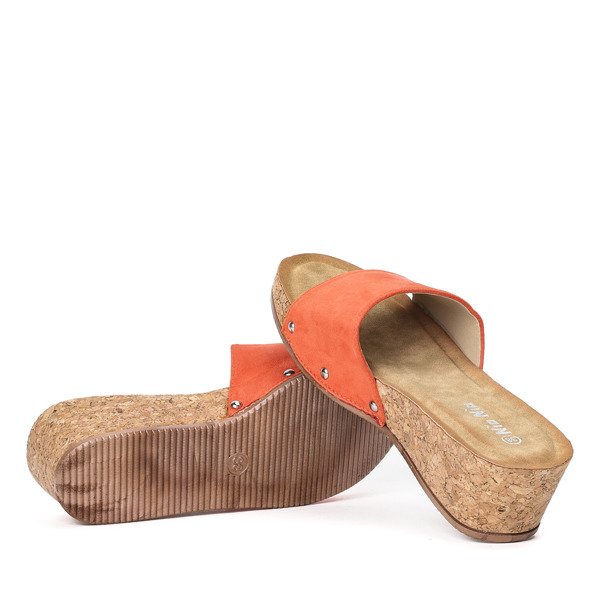 Tongs orange sur une semelle compensée Gala - Chaussures