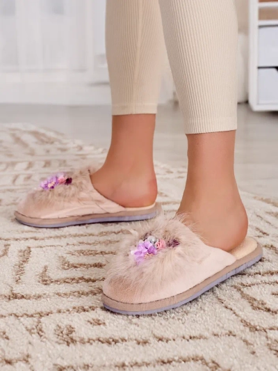 Chaussons en fourrure Royalfashion pour femmes avec fleurs Ederra