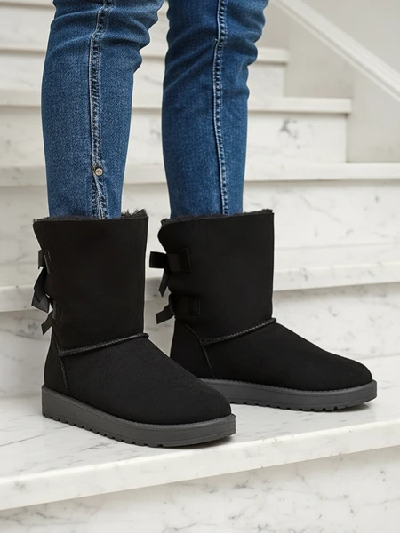 Bottines Stella en cuir écologique suédé à talon plat