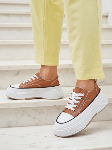 Baskets à plateforme Royalfashion pour femmes Beemes