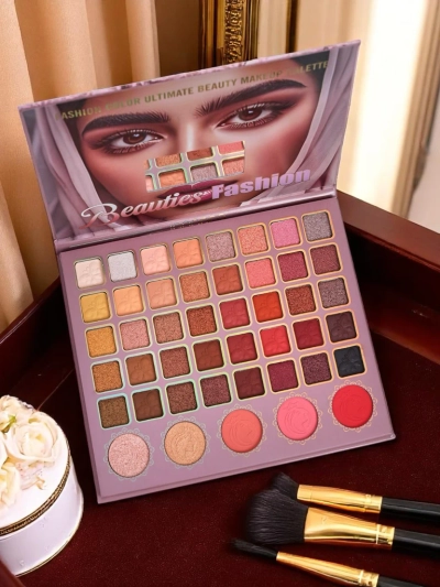 Beauties Palette de Maquillage 45 fards à paupières avec paillettes et mat Champagne Ruby Glamour