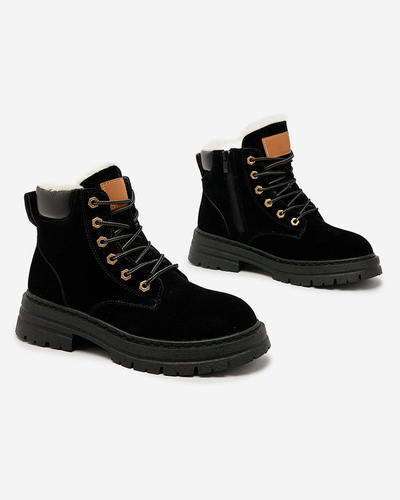 Royalfashion Bottes de trappeur isolées pour femmes en noir Radoras
