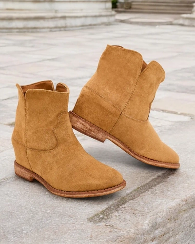 Boots cowboy style de Royalfashion sur un talon compensé couvert Blueston