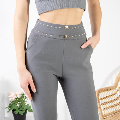 Garnitures grises pour femmes avec ornements - Vêtements