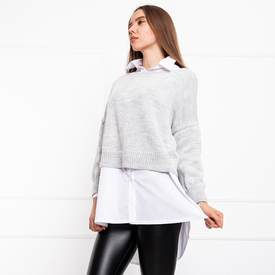 Pull femme gris avec chemise blanche - Vêtements