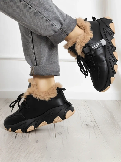 Baskets de sport noires pour femmes avec fourrure Nonua. Chaussures