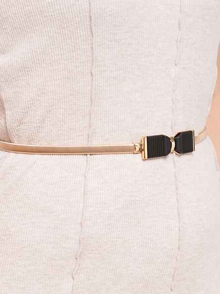 Ceinture dorée pour femmes Livia avec boucle en métal en forme de nœud style Romano