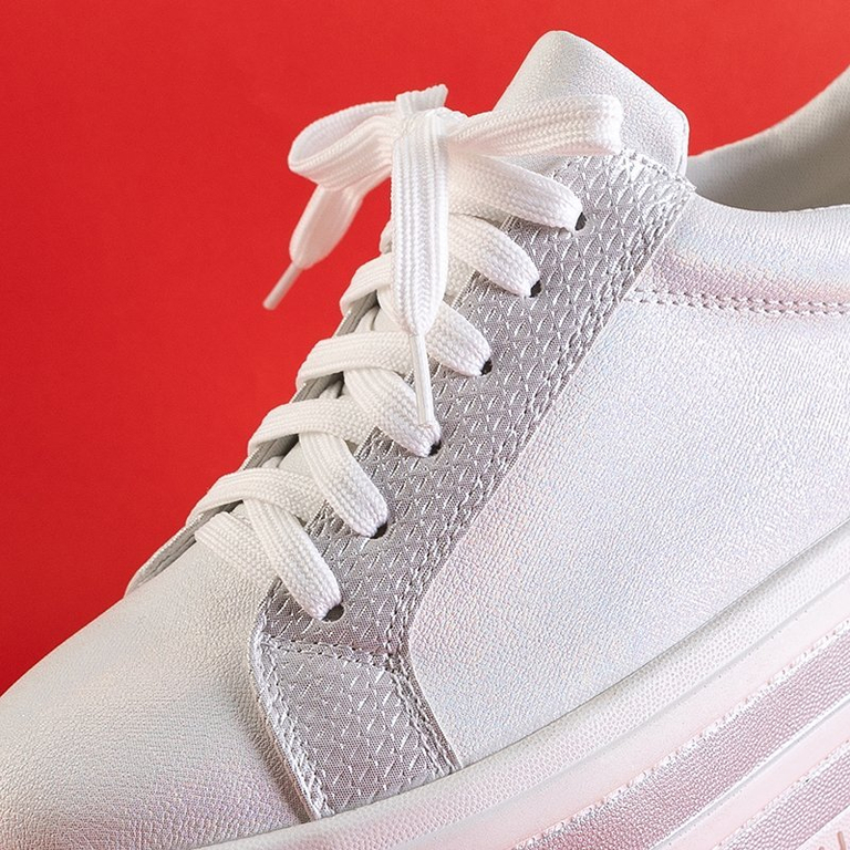 OUTLET Chaussures de sport blanches pour femmes sur une plate-forme épaisse Jemima - Chaussures