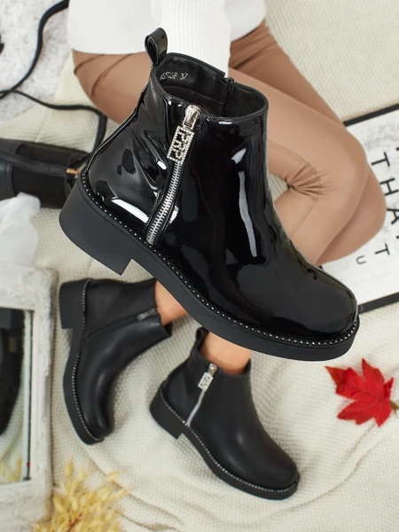 Bottines vernies pour femmes en cuir écologique Calvera