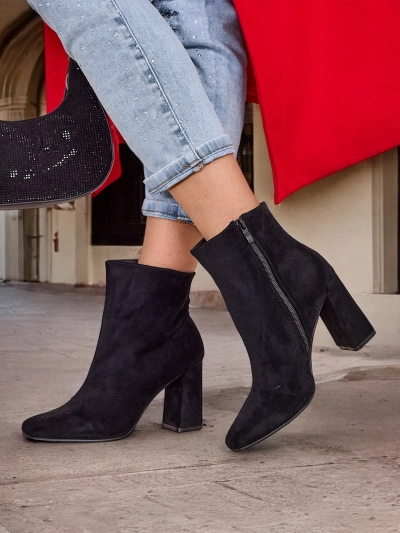 Bottines pour femmes en éco-suède Royalfashion sur Emoro