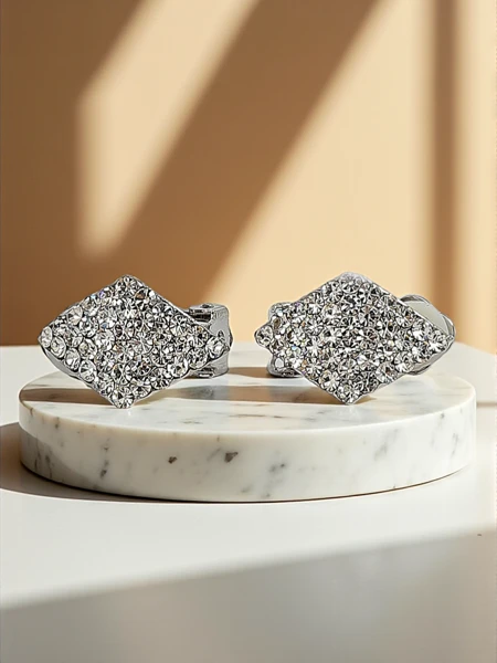 Royalfashion Boucles d'oreilles à clip pour femmes avec zircons