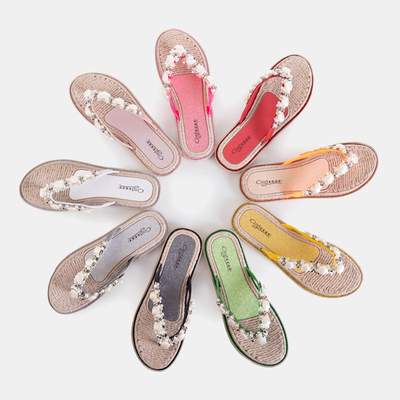 OUTLET Tongs argentées pour femme avec décoration Jefis - Chaussures