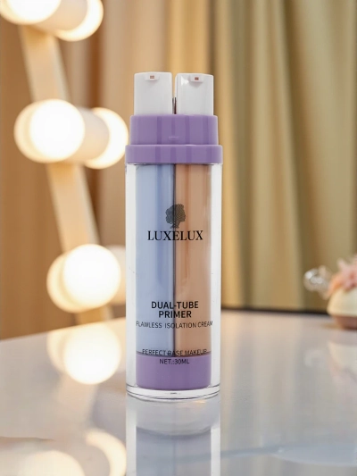 Crème 2-en-1 avec base de maquillage violette et fond de teint - neutralise les tons jaunes et terreux