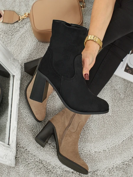 Bottines femme en éco-daim à talons épais Rune Fast