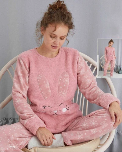 Pyjama Royalfashion pour femmes avec un bunny, en polaire-like