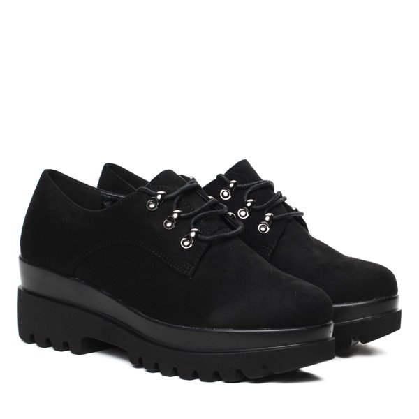 Czarne półbuty na wysokiej platformie Erica- Obuwie