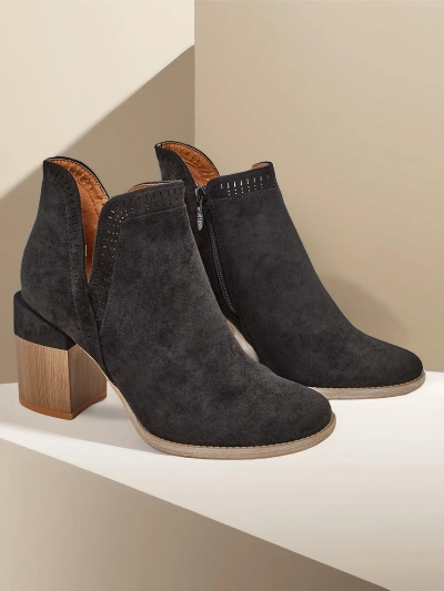 Les bottines pour femmes Royalfashion sur un poteau Vettot