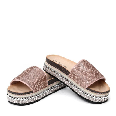 Różowe klapki z cyrkoniami na platformie Naomie- Obuwie