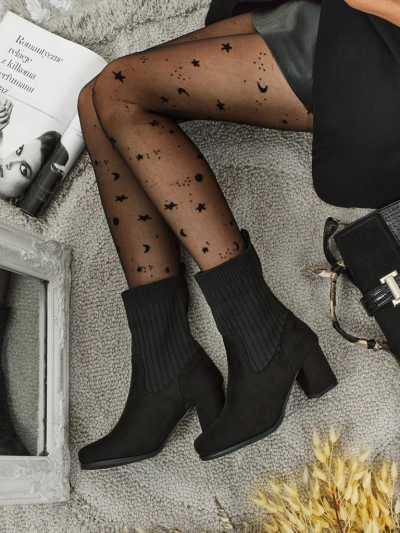 Bottines femme en éco-daim à talon bloc avec empiècement façon chaussette LumenThorn