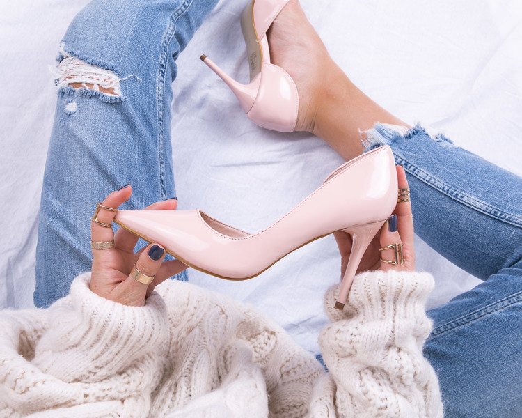 Jasnoróżowe szpilki lakierowane Melissa - Obuwie