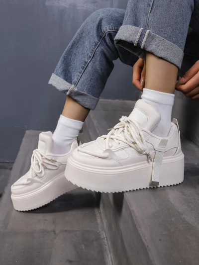 Baskets Royalfashion pour femmes sur plateforme Aeroll