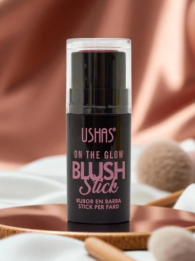 Blush avec éponge, couleur Shy Blush