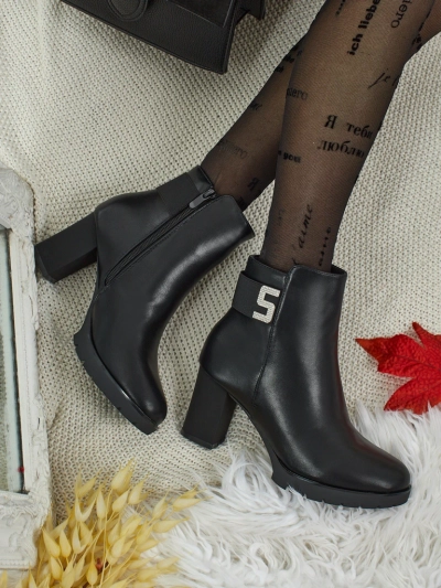 Bottines femme en cuir écologique à talons épais Tavor