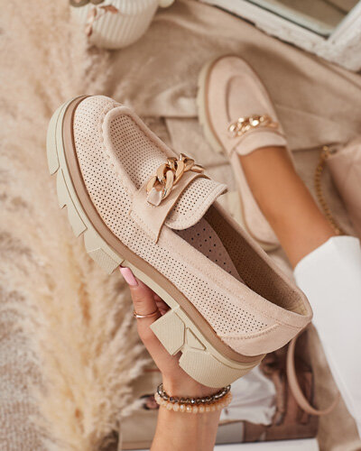 Mocassins en daim écologique avec décoration dorée en beige Zaffix- Footwear