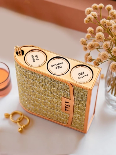 Ensemble de 3 rouges à lèvres dans une pochette unique