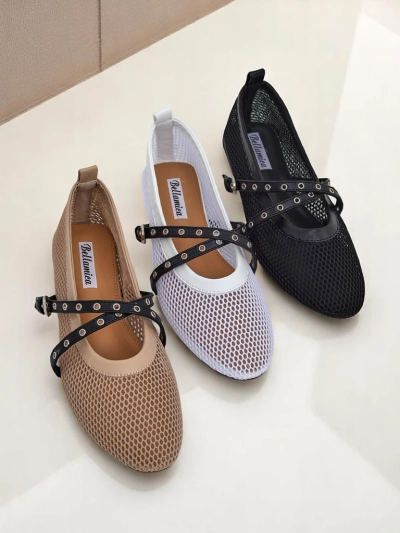 Ballerines Royalfashion Calista Bianca – chaussures pour femmes blanches en maille avec des brides noires