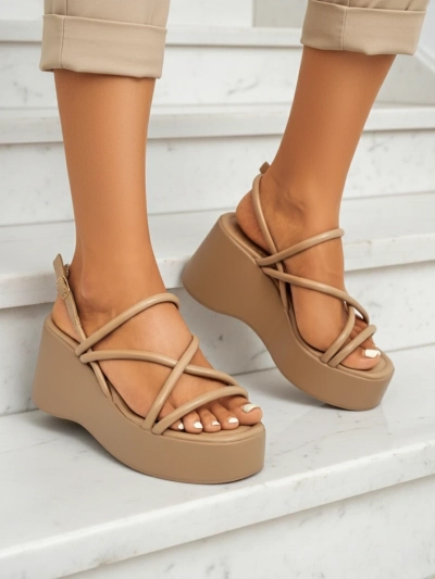 Royalfashion Sandales compensées pour femmes Skyline Straps