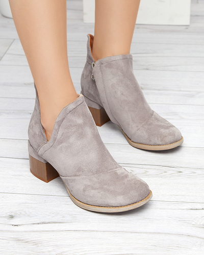 Bottes isolées grises pour femmes sur le poteau Karela - Chaussures