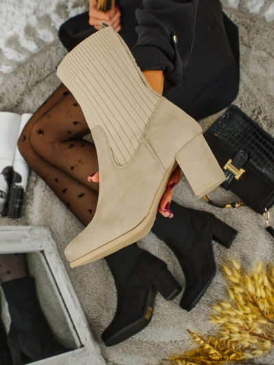 Bottines femme en éco-daim à talon bloc avec empiècement façon chaussette LumenThorn